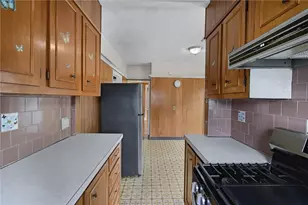 34 Matson Ave, Providence, RI 02909 - Photo 18