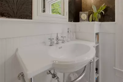 83 Malbone Road, Newport, RI 02840 - Photo 30