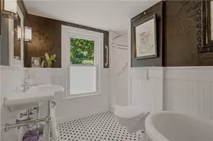 83 Malbone Rd, Newport, RI 02840 - Photo 30