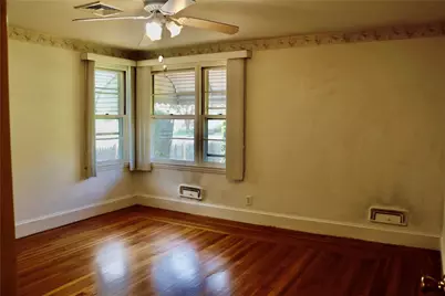 52 Kenyon Road, Cranston, RI 02910 - Photo 18