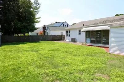 52 Kenyon Road, Cranston, RI 02910 - Photo 4