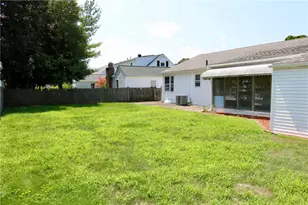 52 Kenyon Rd, Cranston, RI 02910 - Photo 4