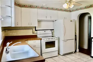 52 Kenyon Rd, Cranston, RI 02910 - Photo 6