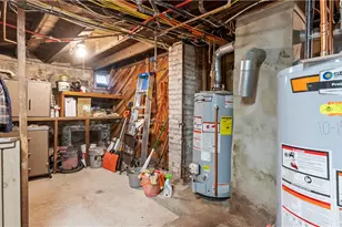 93 French St, Pawtucket, RI 02860 - Photo 32