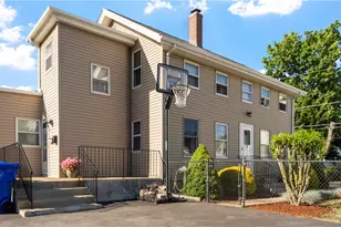 93 French St, Pawtucket, RI 02860 - Photo 6