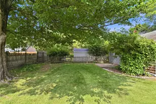 140 Myrtle Ave, Warwick, RI 02886 - Photo 44