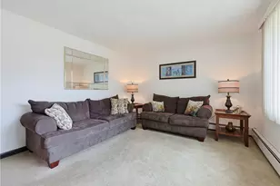 11 Lynde St, Providence, RI 02908 - Photo 24