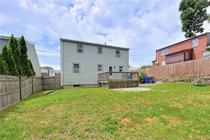 11 Lynde St, Providence, RI 02908 - Photo 2