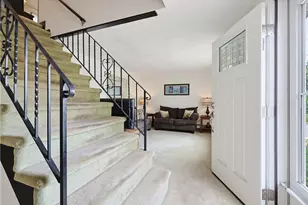11 Lynde St, Providence, RI 02908 - Photo 22