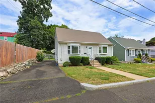 11 Lynde St, Providence, RI 02908 - Photo 1