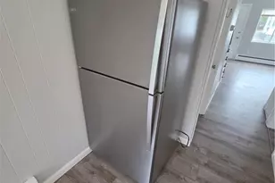 15 Barrows St, Providence, RI 02909 - Photo 6