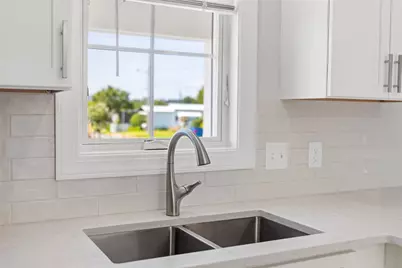 51 Pine Street, Portsmouth, RI 02871 - Photo 10