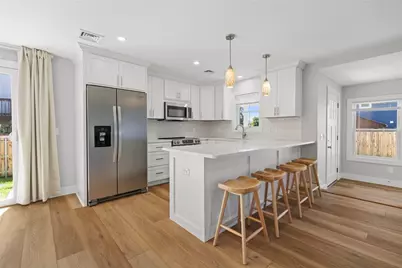 51 Pine Street, Portsmouth, RI 02871 - Photo 8