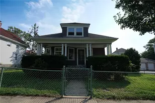 72 Boutwell St, Pawtucket, RI 02860 - Photo 1