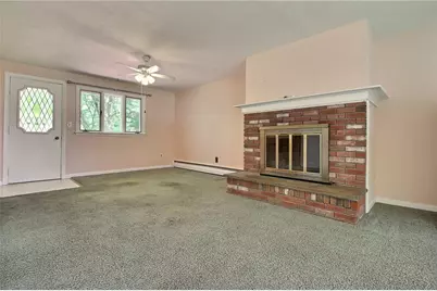 17 Lynn Lane, Hopkinton, RI 02804 - Photo 6