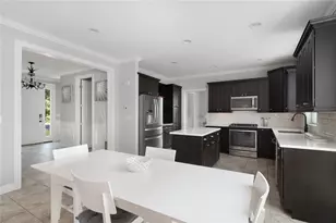 12 Woodlake Dr, Johnston, RI 02919 - Photo 10