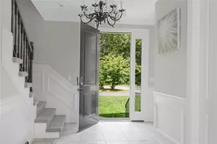 12 Woodlake Dr, Johnston, RI 02919 - Photo 4