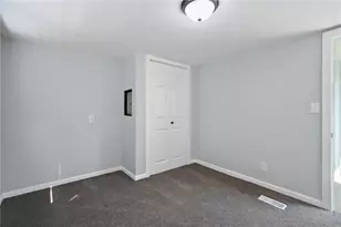 39 Cathy Cir, Portsmouth, RI 02871 - Photo 12