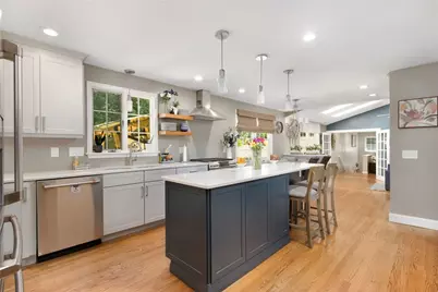 25 Factory Pond Circle, Smithfield, RI 02828 - Photo 20
