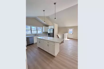 160 Fifth Avenue, Woonsocket, RI 02895 - Photo 6