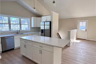 160 5th Ave, Woonsocket, RI 02895 - Photo 6