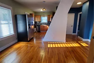 27 Centre St, West Warwick, RI 02893 - Photo 14