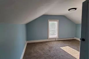 27 Centre St, West Warwick, RI 02893 - Photo 16