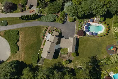 176 Heidi Drive, Portsmouth, RI 02871 - Photo 8