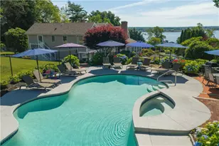 176 Heidi Dr, Portsmouth, RI 02871 - Photo 2