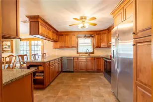9 Kathleen Dr, Warren, RI 02885 - Photo 20