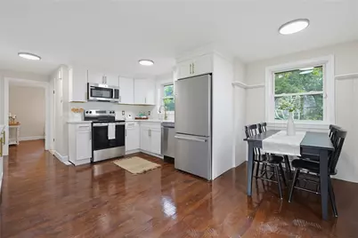 190 River Vue Avenue, Warwick, RI 02889 - Photo 8