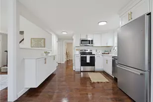190 River Vue Ave, Warwick, RI 02889 - Photo 10