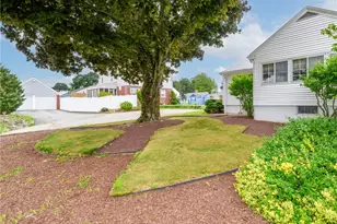 47 Homeland St, Johnston, RI 02919 - Photo 36