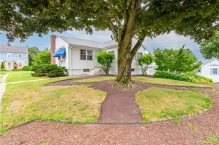 47 Homeland St, Johnston, RI 02919 - Photo 30