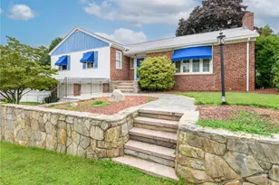 47 Homeland St, Johnston, RI 02919 - Photo 2