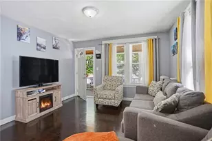 132 Roger Williams Ave, Providence, RI 02907 - Photo 14