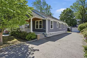 132 Roger Williams Ave, Providence, RI 02907 - Photo 2
