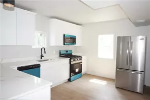 37 Cyr St, Providence, RI 02905 - Photo 16