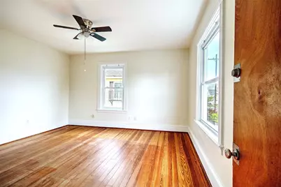 139 Hunts Avenue #1st, Pawtucket, RI 02861 - Photo 2