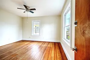 139 Hunts Ave, Pawtucket, RI 02861 - Photo 2