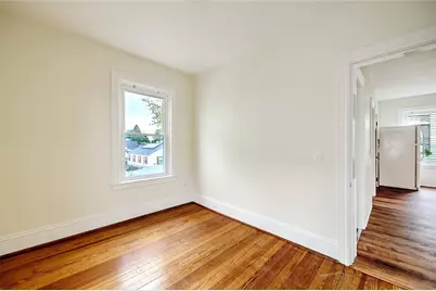 139 Hunts Avenue #1st, Pawtucket, RI 02861 - Photo 10