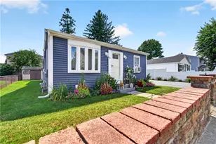 53 Peckham St, Pawtucket, RI 02861 - Photo 1
