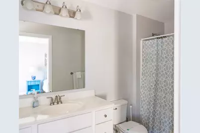29 Crest Street, Middletown, RI 02842 - Photo 12