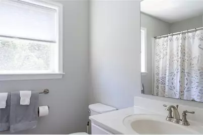 29 Crest Street, Middletown, RI 02842 - Photo 16