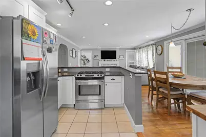 16 Edison Street, Warwick, RI 02889 - Photo 14