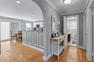16 Edison St, Warwick, RI 02889 - Photo 4