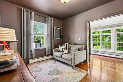 1061 Narragansett Boulevard, Cranston, RI 02905 - Photo 10