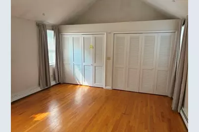 390 Indian Avenue, Middletown, RI 02842 - Photo 8