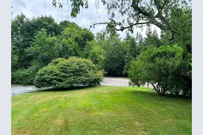 390 Indian Avenue, Middletown, RI 02842 - Photo 2