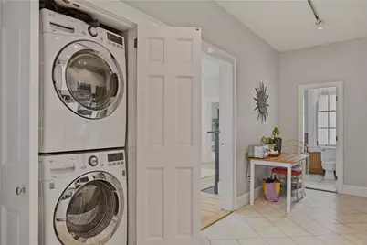 92 Pelham Street #1, Newport, RI 02840 - Photo 16